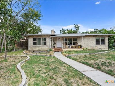2435 W Kings Hwy, San Antonio, TX, 78228