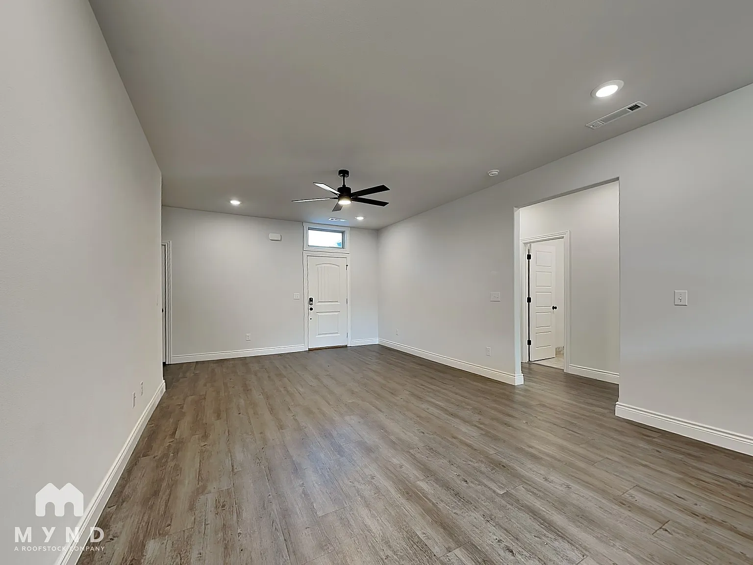 3 bed, 2.0 bath, 1565 sqft, $1,539 — Photo 4