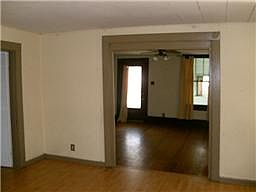 2nd image of 401 E 6th St