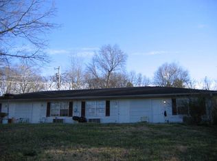 24 Topper Ln, Rossville, GA 30741
