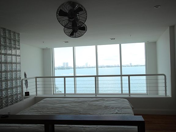 5th image of 2000 Bay Dr #S406