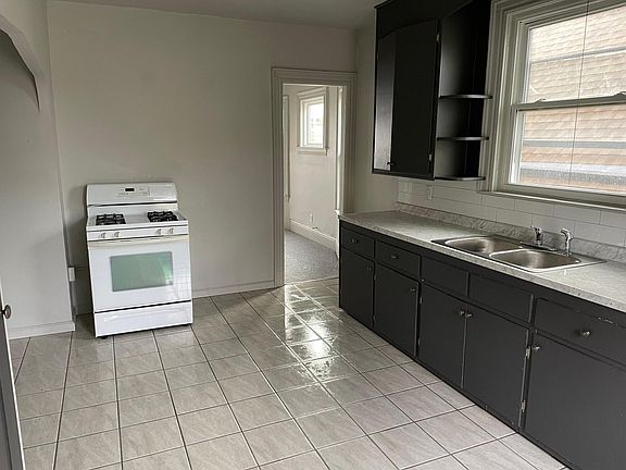 5th image of 64 Kenefick Ave Floor 2
