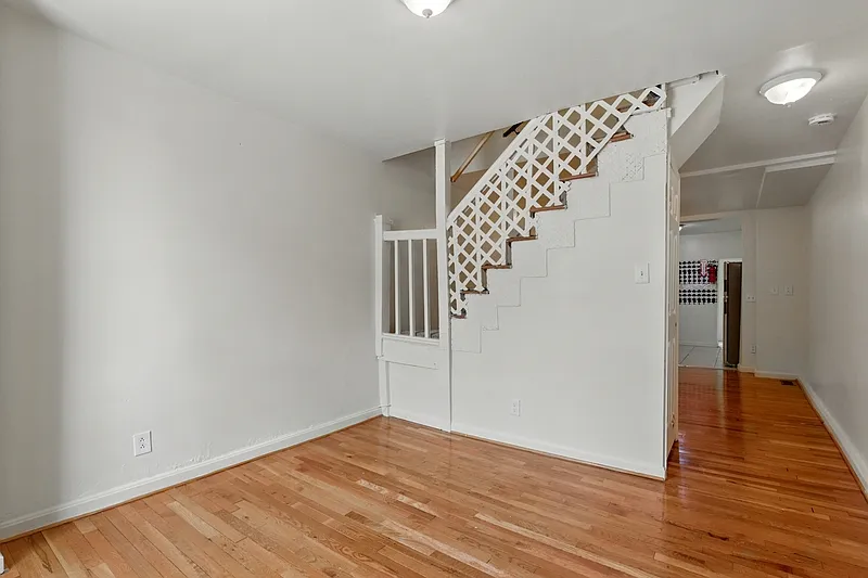 Building Photo - 2657 Lehman St #1