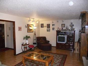4th image of 1309 N Bradley Ave
