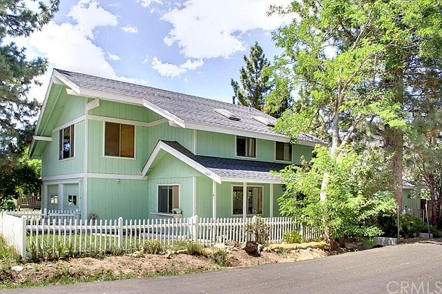1st image of 1001 W Country Club Blvd