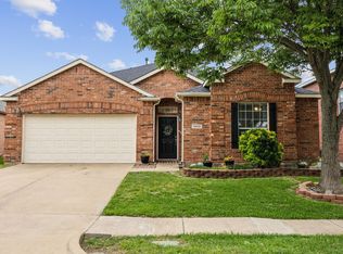 10602 Greenbriar Ln, Rowlett, TX 75089