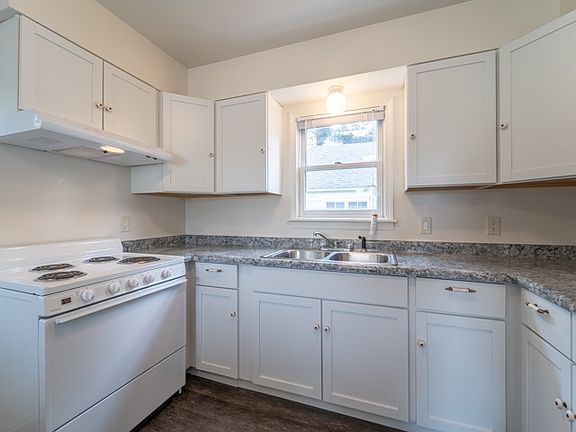 4th image of 332 N 10th Ave