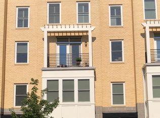 1911 Main Line Blvd #660, Alexandria, VA 22301
