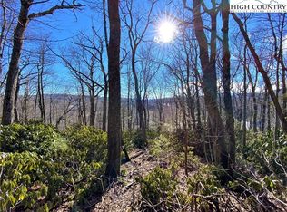 132 E Stone Dr, Blowing Rock, NC 28605