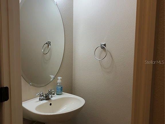 5th image of 7409 Leighside Dr
