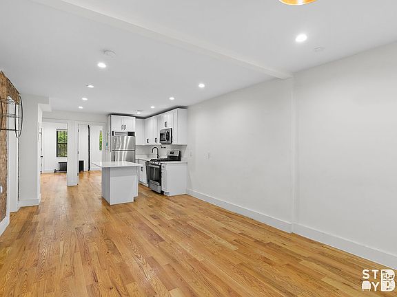 5th image of 70 Halsey St Unit 1A
