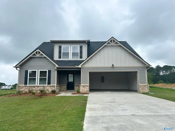 388 SW Carver Dr, Arab, AL 35016