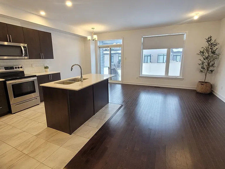 1026 Hydrangea Ave — Photo 5