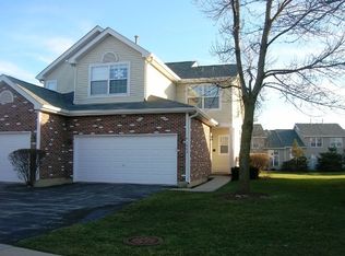 1403 Grandview Ct, Algonquin, IL 60102
