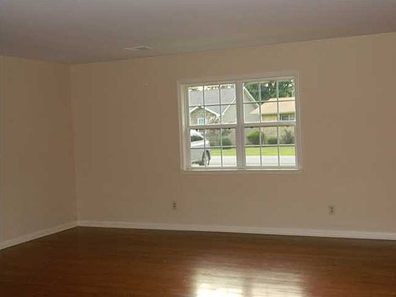 4th image of 1412 Dover Ln