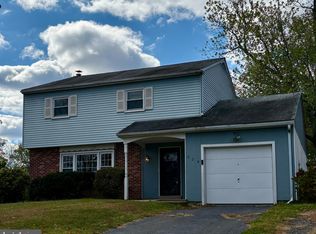 214 Surrey Rd, Chalfont, PA 18914