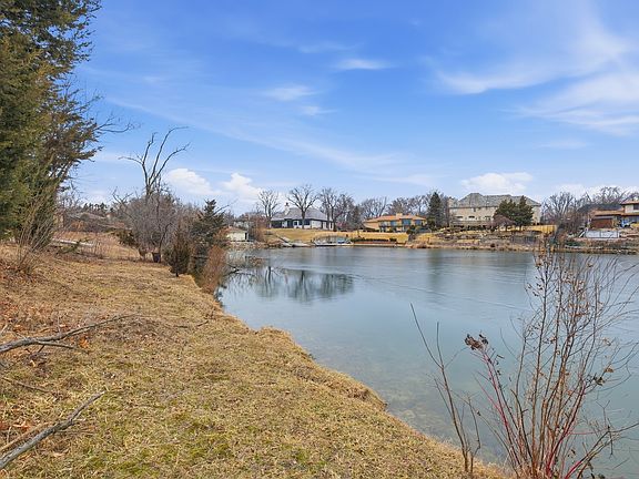 4th image of 2149 Post Rd