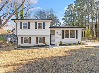 1004 Helms Pl, Raleigh, NC 27610