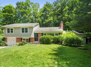 12 Garlen Rd, Katonah, NY 10536