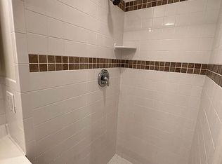 358 3rd St APT 3L, Hoboken, NJ 07030