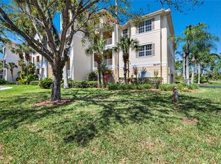4873 Hampshire Ct #5-107, Naples, FL 34112