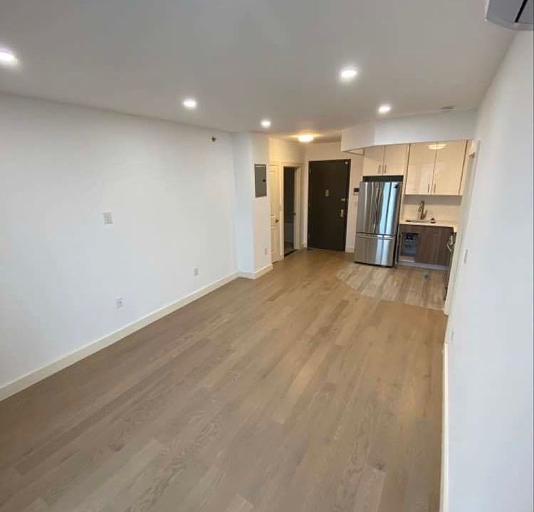 1st image of 6298 Woodhaven Blvd #4K