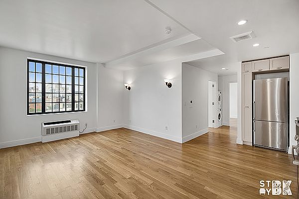 1st image of 1035 Fulton St APT 6B