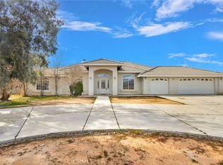 15876 Dale Evans Pkwy, Apple Valley, CA 92307