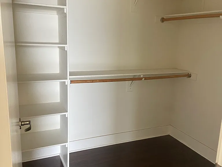 13712 Valleyheart Dr — Photo 20