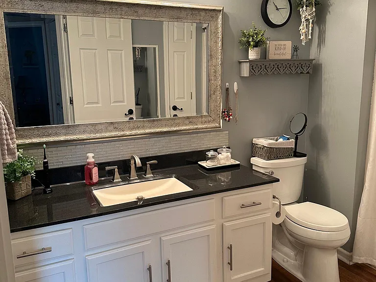 8015 Seabrook Dr — Photo 19