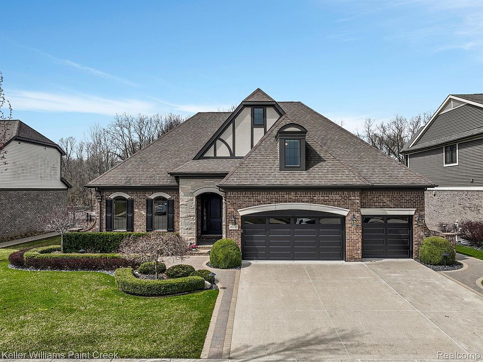 1st image of 46241 Shoal Dr