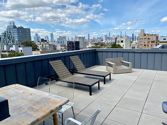 Sold by Compass | media 25