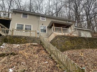 503 Oak Ave NW, Elkader, IA 52043