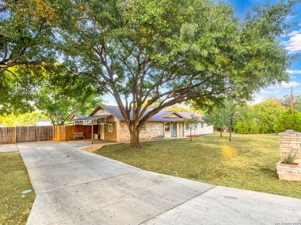 7629 Triple Bnd, China Grove, TX 78263