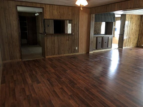 3rd image of 3821 N Alexander Ave