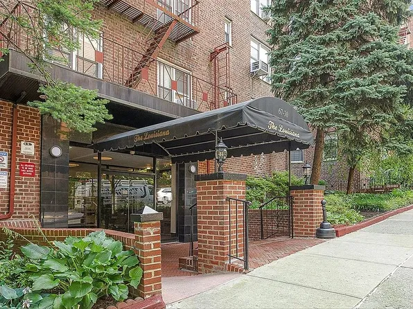 67-30 Clyde St #W3, Forest Hills, NY 11375