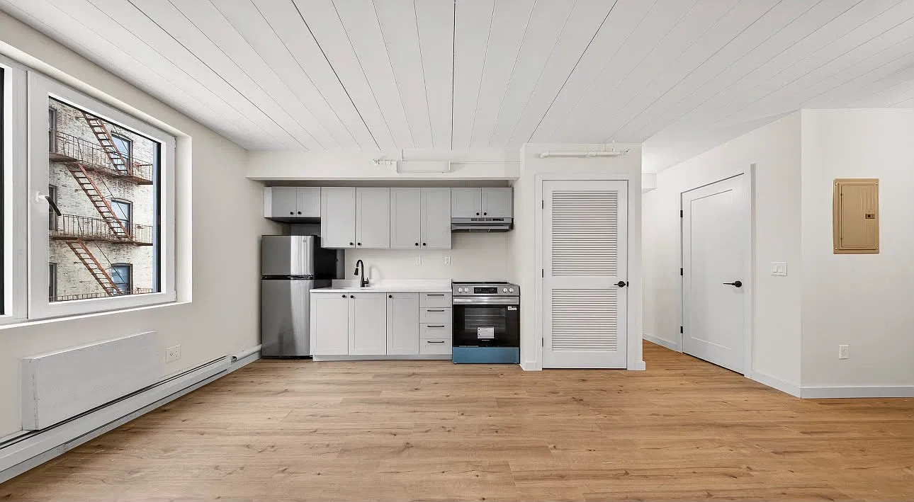 3 bed, $3,700 — Photo 1