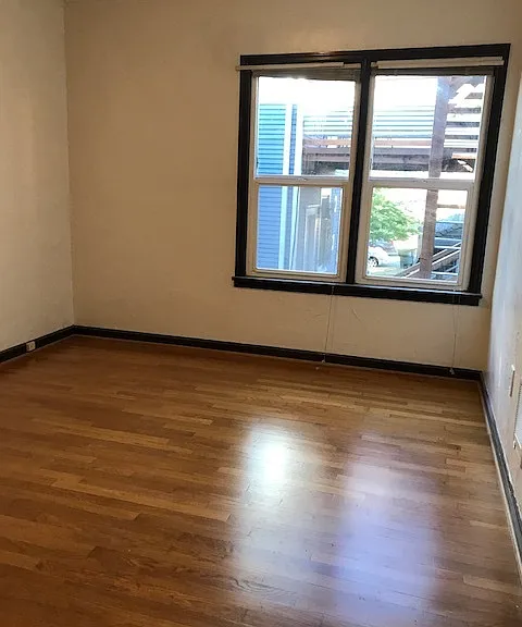 924 16th Ave — Photo 6