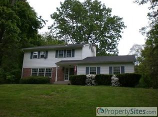 1051 Pebble Hill Rd, Doylestown, PA 18901