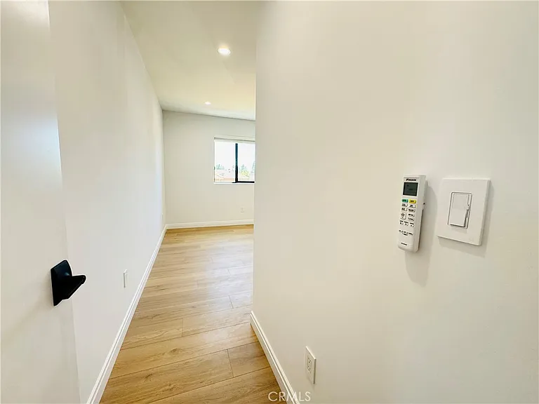 7744 1/2 Vassar Ave — Photo 17