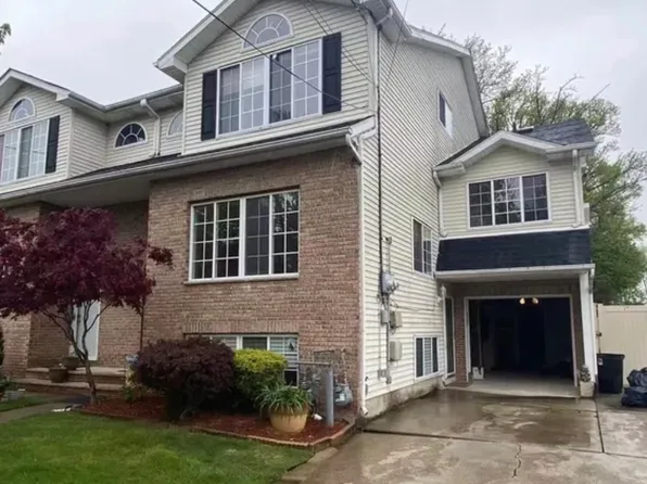 45 Sharrotts Rd #A, Staten Island, NY 10309