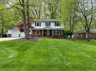 9430 Vista Dr, North Royalton, OH 44133