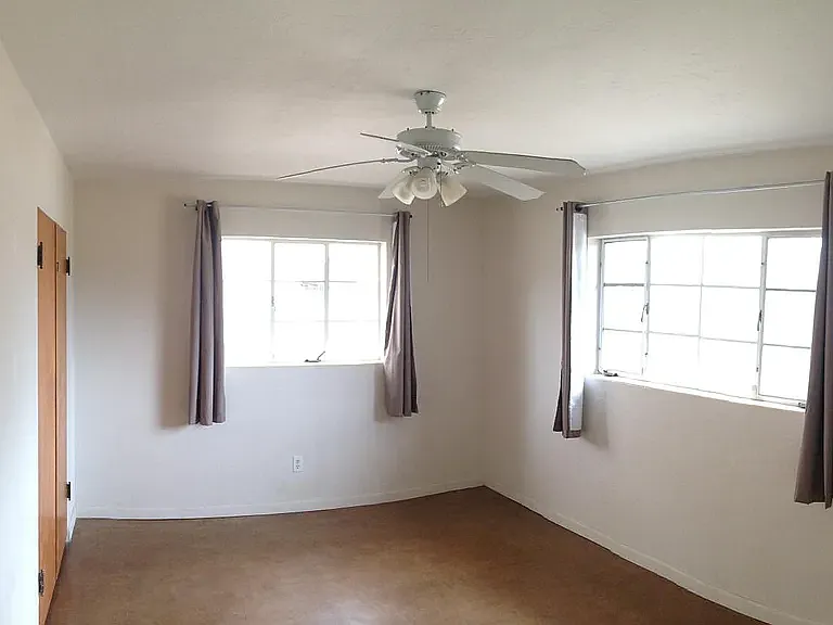 1205 E Edison St — Photo 5
