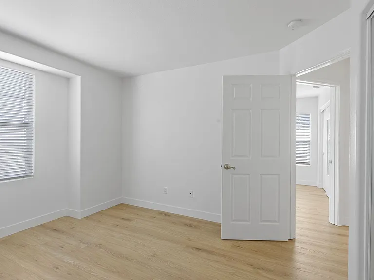 11349 Ferrara Ln — Photo 41