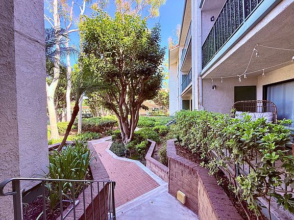 3rd image of 4103 Apricot Dr