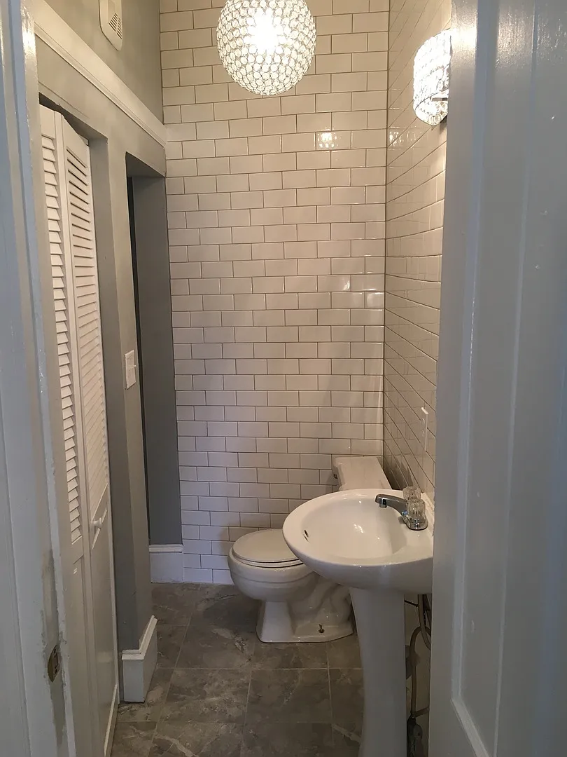 Jones — Photo 3