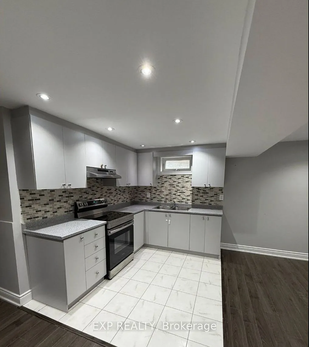 2 bed, $1,600 — Photo 3