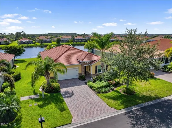 3126 Apple Blossom Dr, Alva, FL 33920