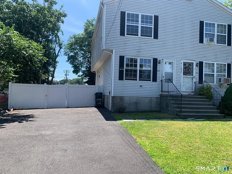 175 Harding Ave — Photo 28