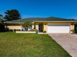 529 Landmark Dr, Naples, FL 34112